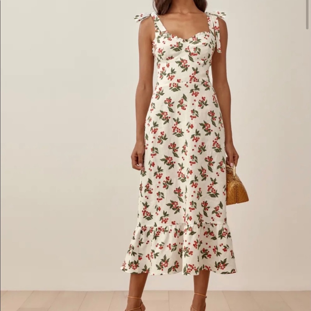 Reformation, size 4, Vale Dress, color Sour Cherry